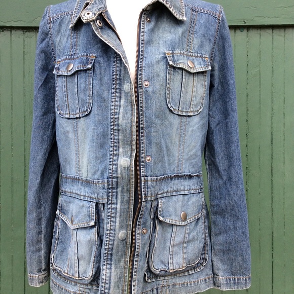 Jean jacket - Picture 2 of 3